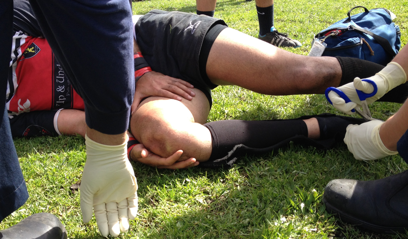 Illustration for article titled Today's Horrific Rugby Injury: Exploded Patella